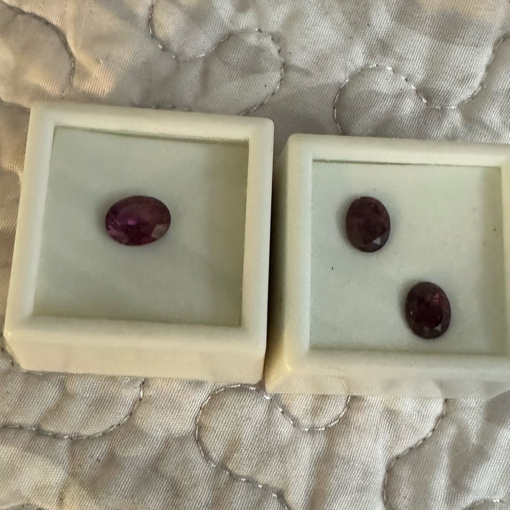 Rhodiolite umbilite Garnet